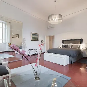 Old Bridge: Historical And Chic Casa vacanze